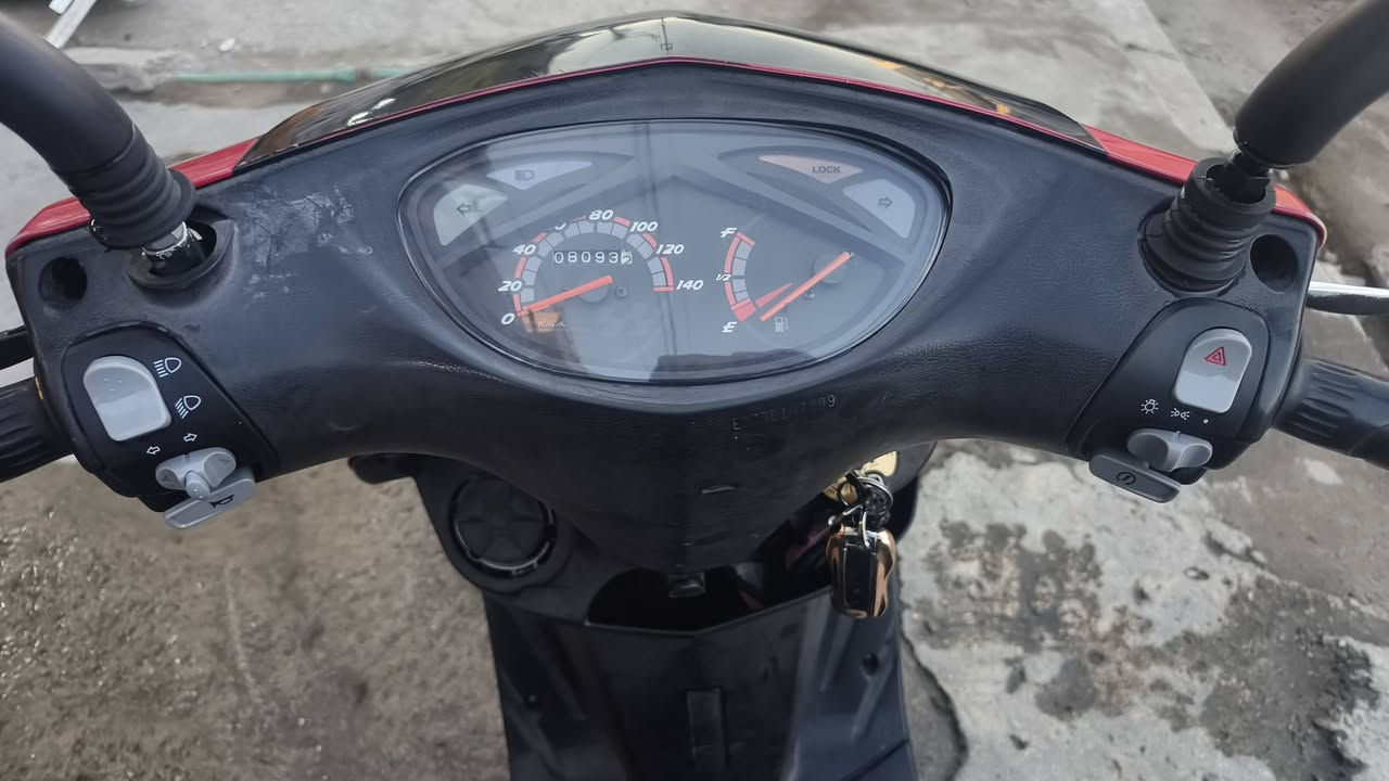 السلام عليكم
ماكس ثعلب 140 مديل 2008 محرك مكول من التجفيت و الفتح دراجه طسته كلش ناعمه و مكينة كاتم كل الاضوية شغاله اشاير شغاله عداد شغال كلشي يشتغل طبيعي بدون اي مشاكل يوم 2026/3/10 بدلت دهن امزويل اصلي امريكي الدراجه شكد ردت اعبيه محسن بس ما يقبلون اعبي دبات محسن لهاي الدرجة محافظ عليه بيه بعد تفاصيل تريد تستفسر اتصل على الواتس اخوان رجاءً اللي مو شراي لا يتصل رحمه لموتاكم الدراجه تعبان عليه بالصرف 
الرقم ***********
العنوان بغداد حي الاعلام
السعر 700 الف
