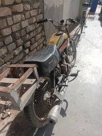 دراجه رياض كلك للبيع عوزه ترتيب ب١٥٠ الف ٠٧٧٤٩٧٨٤٩٩٤