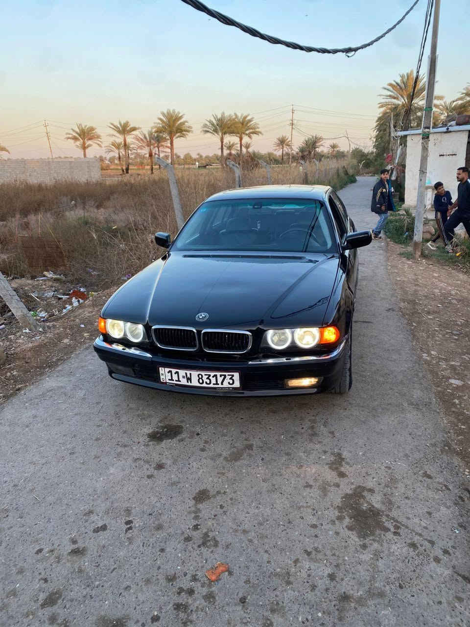 سلام عليكم سعره مناسب بل نسبه ال خوتها حجم ٧٤٠ اصل موديل ٩٥ محدثه 2000 رقم بغداد تحويل مباشر كير مكينه تبريد بشرط صدر جديد بيها نواقص كلش بسيط مكان بغداد *********** سعرها ٥٢ بيها مجال بسيط ماكو هيج سعر
