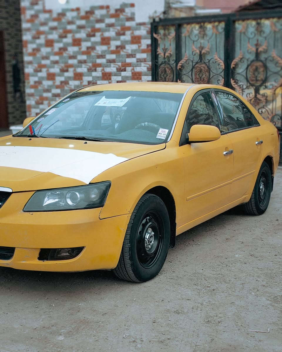 السلام عليكم للبيع او مراوس  سوناتا 2006 خليجي محرك 2000 كير عادي رقم مثنى الجديد تحويل مباشر مصفره هيئه وغرامات كير مكينه حداديه تخم تاير وتبريد شرط السعر 78 وبيه مجال  ***********
