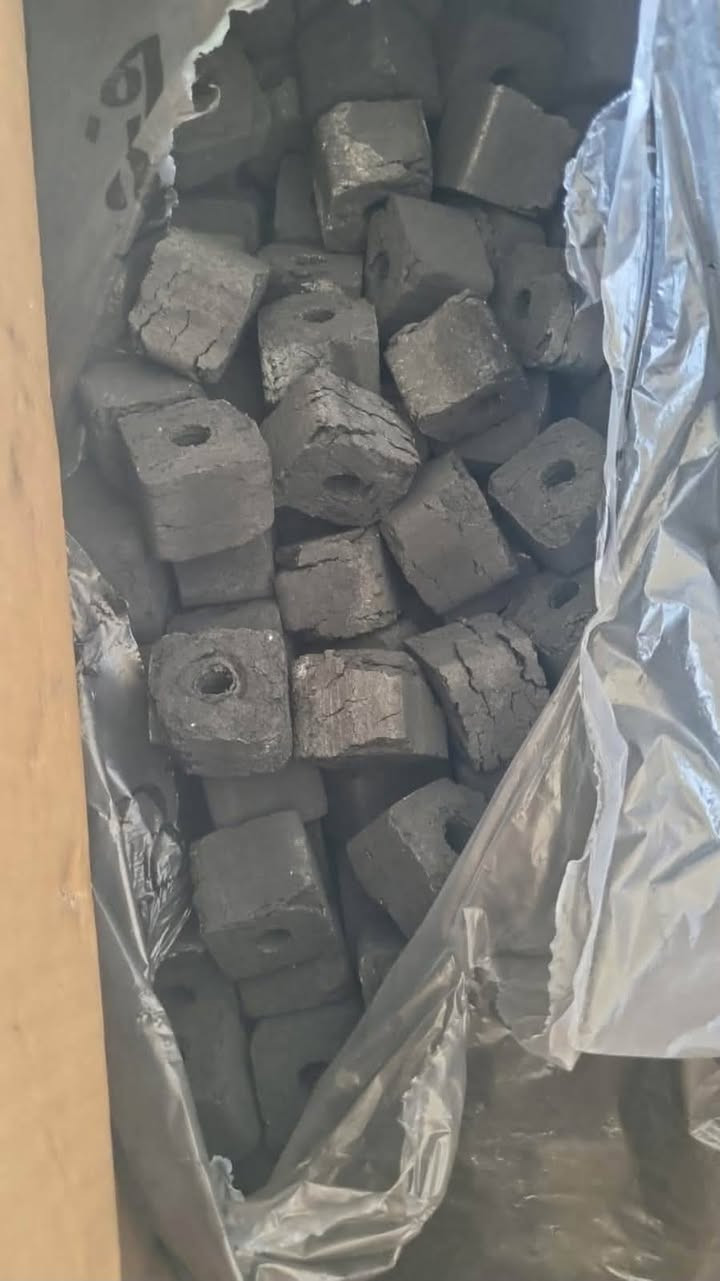 متوفر فحم طبيعي  جمله سعر الكرتون 45الف
***********

