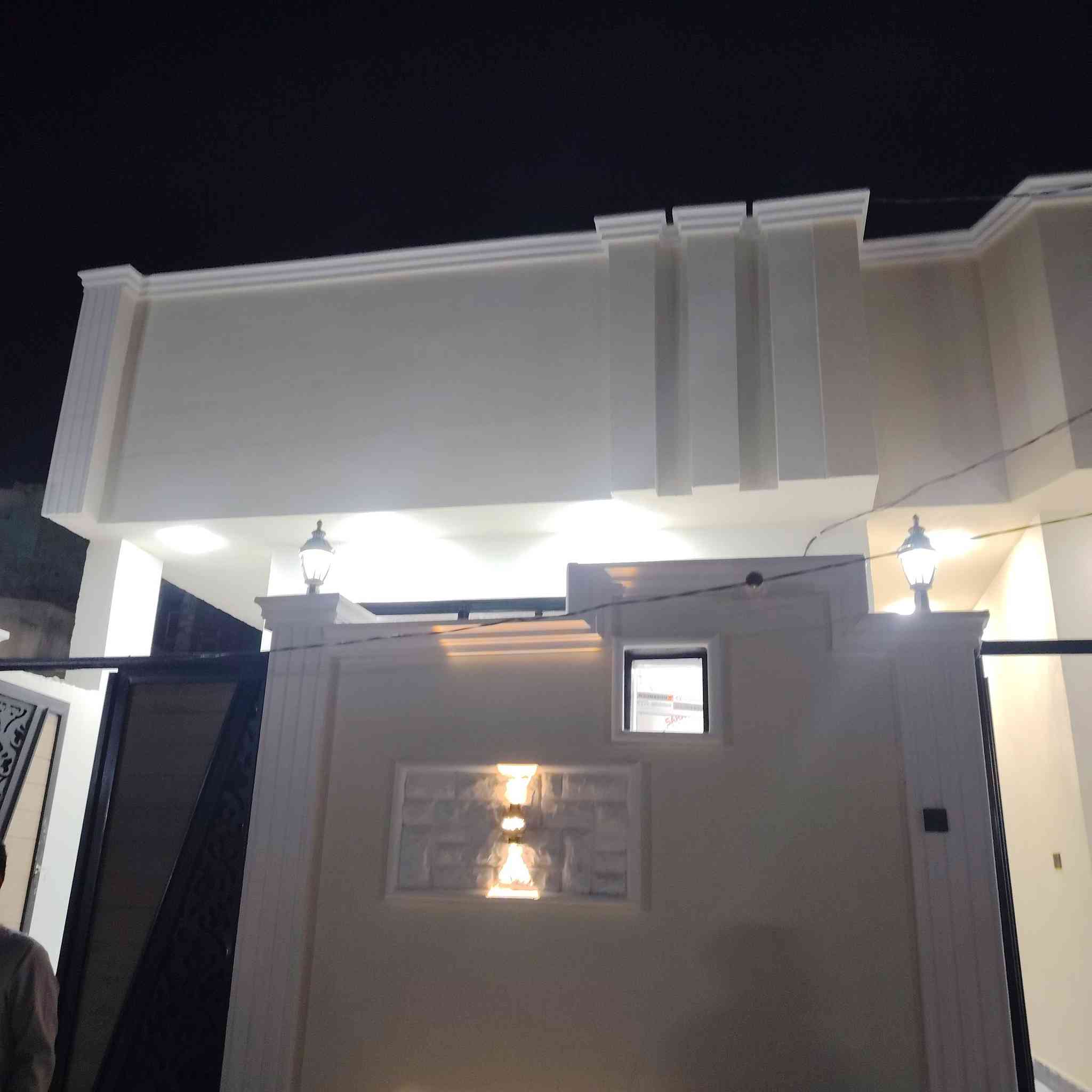 يالله بيت البيع المساحه 100متر حي النداء وره سواق لاميرات قريب على شارع مجمعات ريسي ثاني فرع عن شارع طابق واحد السعر خاص ***********وتساب وتصال ***********
