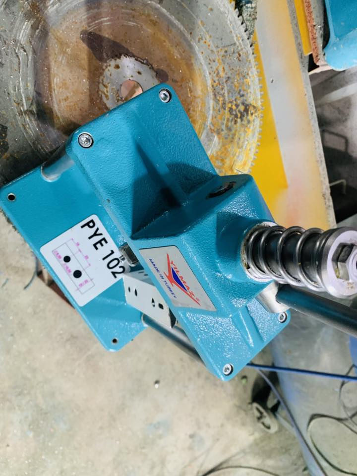 للبيع ثاقبة سلايت اخو الجديد استعمال كلش قليل للأستفسار اتصل او تفضل خاص
***********
***********
يوجد توصيل
