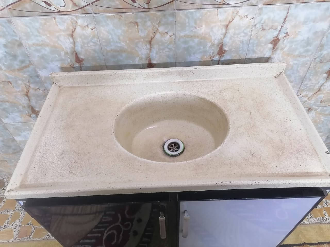 السلام عليكم كاونتر قطعتين سنك وملحق مستخدم نضيف العنوان الشعب اكو خدمة توصيل بكروه ***********
