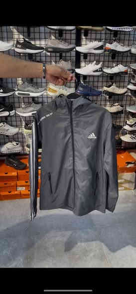 السلام عليكم  حبايب عندي تعزيله مال محل تراكات وبديات وبجايم قياسات كامله وبعدهن بلجيس  وبعد بيهن مديلات هواي 
مكاني بابل
 ***********
