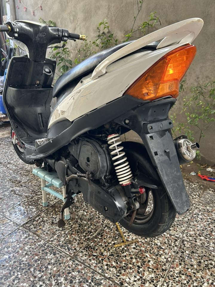 السلام عليكم ماكس عدله مكينه بلاديه 49 دراجه كلش حلوه وبيه هواي غراض رياضيه 🔴صدر رياضي وكلج خلفي رياضي صالنصه رياضي يدات رياضي دبل خلفي رياضي وقطره دهن وبعد سوالف دراجه بيه نواقص تافه ما تكلف 15 الف مكاني المنصور ساحه القاء السعر 475 وبيه مجال  ***********
