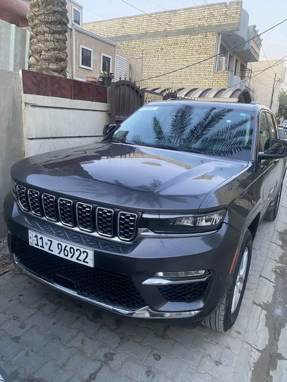 السلام عليكم جيب الشكل الجديد موديل ٢٣ ماشيه ١٨ حادثه جاملغ وبنيد بدون دواخل ٥ راكب السعر ٣٢٠٠ 
للاستفسار ***********
