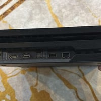 بلايستيشن 4 برو • ١ تيرا • يدات اصليتين