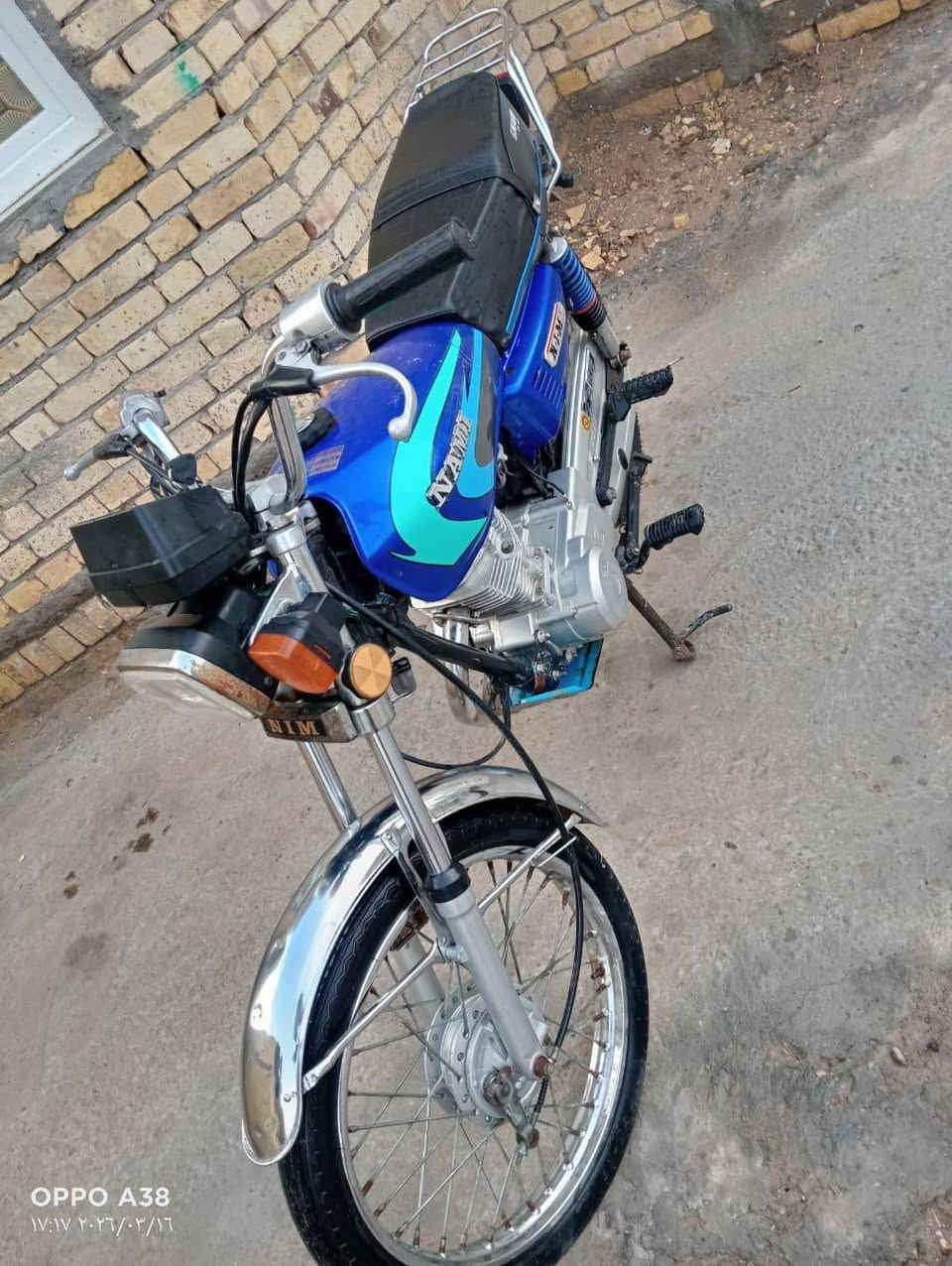 سلام عليكم دراجه نامه ادوات ادوات دراجه نضيفه شوفت العين دراجه ما مفتوحا مديل 21ادوات ادوات جاهزه من كلشي كهربائيات شغاله السعر 650وبيهه مجال العنوان بني منصور الناحيه ***********
