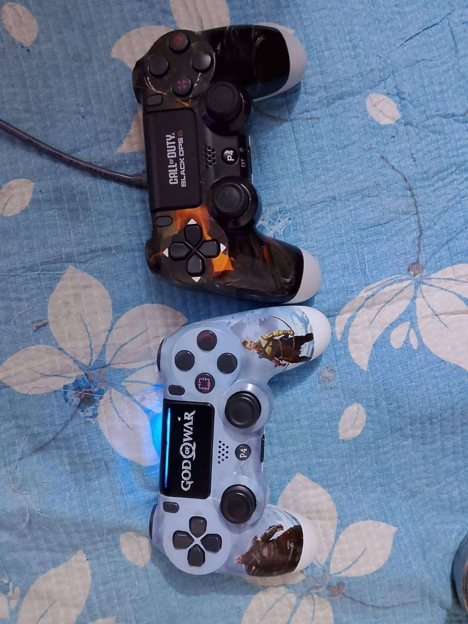 بلي فور اخو جديد ويا جوستكات ثنين ولعاب 3منضمنه بيس 21
***********
