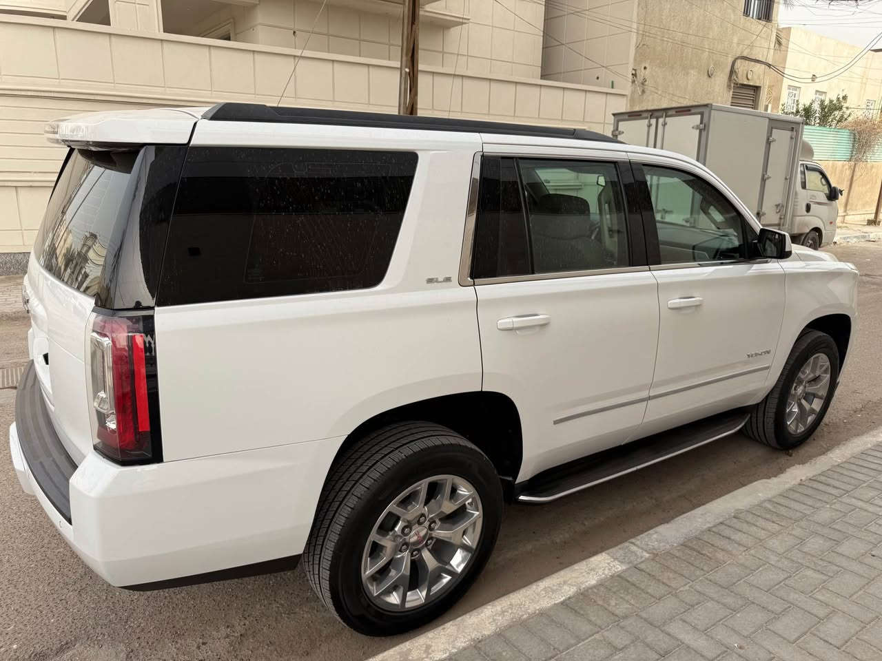 السلام عليكم 
جي ام سي يوگن موديل 2018 
خليجية وكالة المنصور رقم سليمانية بأسمي مواصفات السياره SLE باب كهرباء مري شفط فرس وسطي  السيارة جديده ومكفوله مكان السيارة البصره السعر 365 ورقة 
رقم الهاتف 
*********** الهرم, الجيزة
