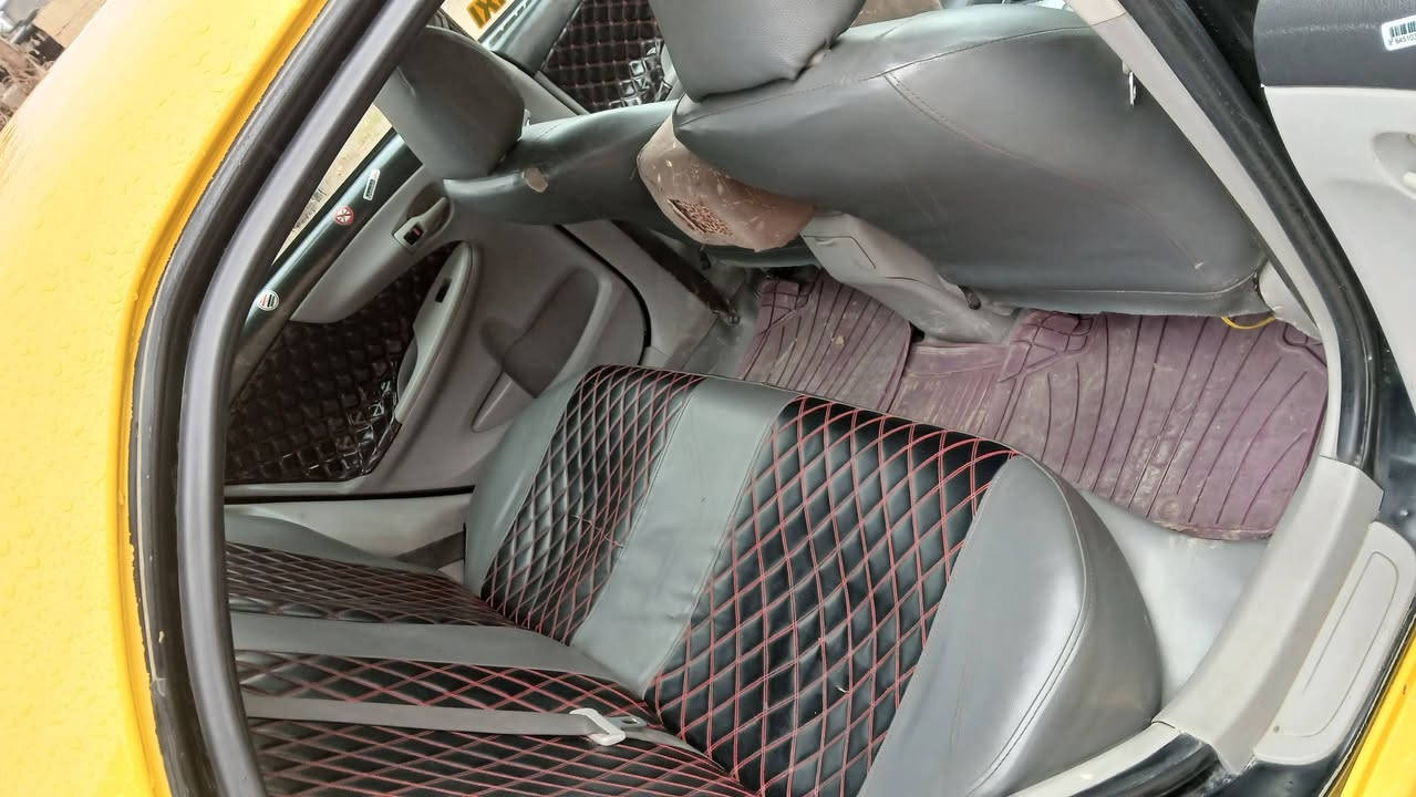 سلام عليكم كورلا موديل ١٢ البيع السياره مكفوله من دواخل بيهه الجاملق والبونيد تبديل بدون دواخل السياره بسم صاحبهه رقم بغداد بتكريت موجوده  ***********  اني مكلف بلنشر
