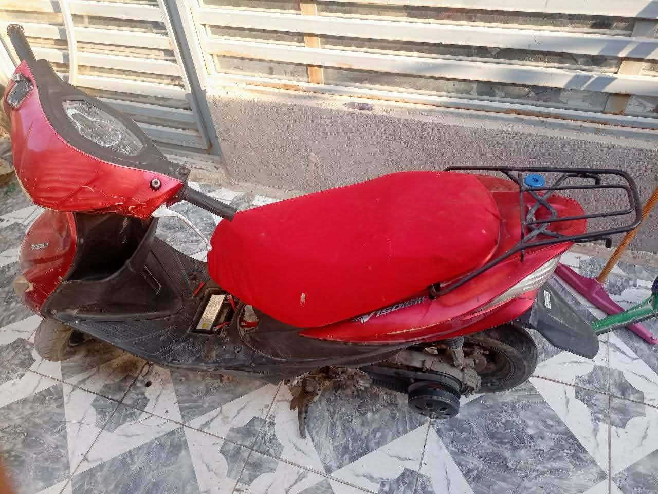 سلام عليكم ل بيع دراجه ادرس FS صيني دراجه شغاله خير من الله نقصه بس رجز مال سلف لن مره يدير ومره يضرب بوش مابيه اي نقص ثاني سعرها 175 الف تفحصه وتشوفه وتقتنع بيه يلا تخذاها  مكاني بغداد رقم تواصل ***********
