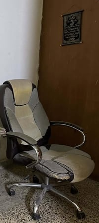 كراسي • للبيع • أثاث منزلي