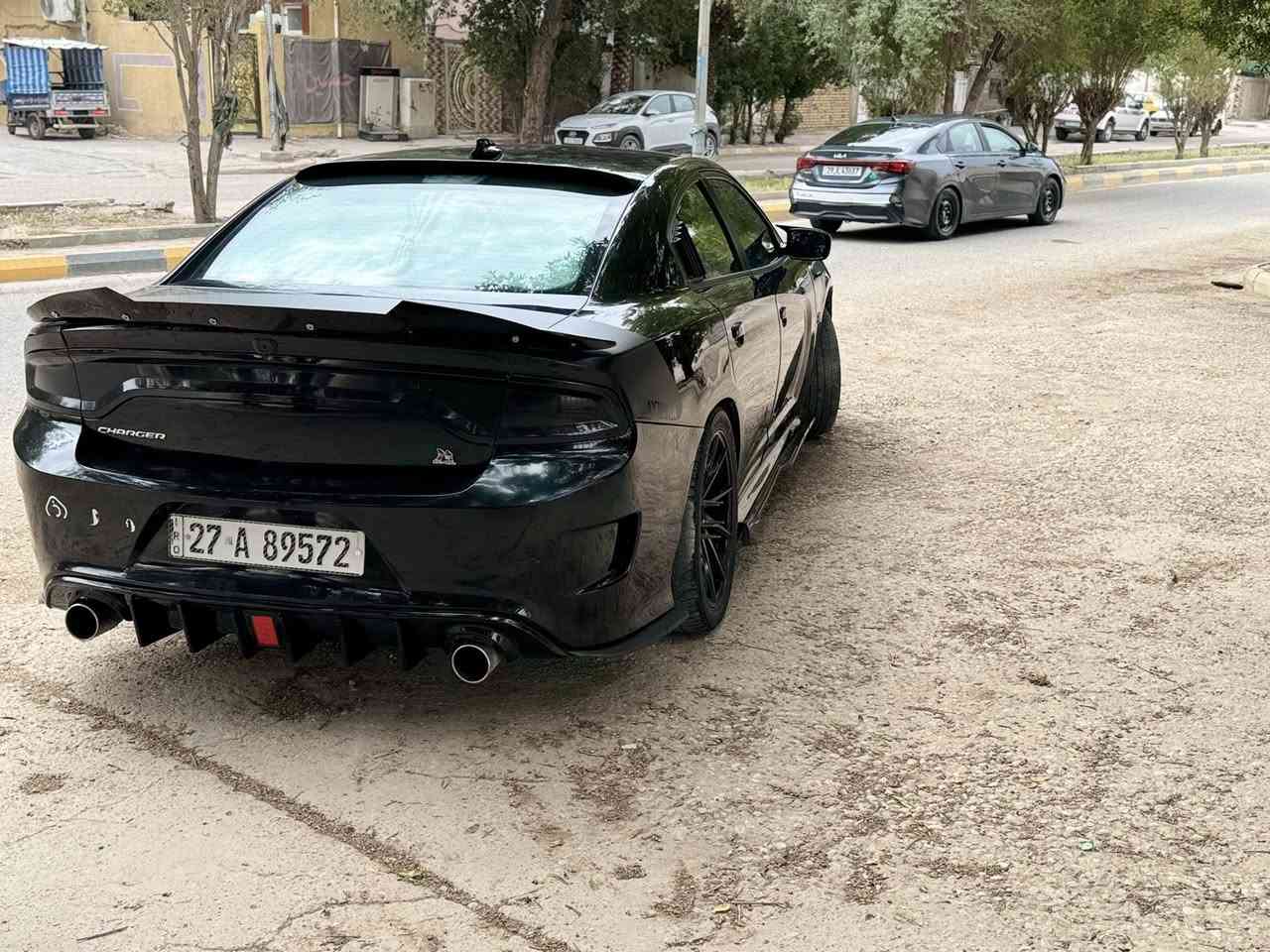 السلام عليكم  وكل عام وانتو بالف خير يارب

جارجر sxt لون اسود 
موصفات gt شاشه جبيره موديل 2016 اصل بسمي تحويل ثاني يوم🥷🏻 
-محرك 3600  مبدل مال مديل18كامل
عليها ادامه السياره كامله من(بلكات اصلي ونوزلات جدد ومجاول واتر بم ومنظومه البانزين)
السياره استخدام شخصي يعني مامشتغله خط ابد

مواصفاتها 
* كشنات جلد تحكم كهرباء لون عسلي
* شاشه كبيره 
* شفتات ستيرن 
* تحكمات كامله
* كامره دواره
* السياره تو ويل 
* تبريد قطعتين
* تشغيل عن بعد 
* ويل كب 20 تايرات جدد امامي245وخلفي315

الإضافات 
* عينه مال سكات ترحيب
* عليها قطع كاربون بالداخل
* كت كامل مالSRTوالدعاميه الاماميه مال سكات +بنيد ابو الفتحه
* لحية امامي 
* عليها اوركات متغير ع التلفون +وشوم داخل الايت
* شفقه جامه خلفيه
* كفرات ع البريك srtاحمر
* عليها ملصقات هيمي392حمر
* دوسsrtجانبيه
* كفر بك لايت اسود طافي
* سبايدر قطعتين
* زعانف خلفيه
* مري باتمان
* دفيوزر اخر اصدار ابو الفسفوره شغال
* تهبيط لويات سكات 
* صبغ داخل تغطيس جميع النياكل البيهه لون احمر
* برمجه السيارة من مراوح من صرف بانزين

الحادث جاملغ وربع من البنيد فقط بلعراق صار بيهه صبغ صفاح بدون(تكم ودواخل وقماره وقبق جنطه)كله ع بلاده سعرها150وبيها  مجال بسيط اكفلهه من الكص والعيب الشرعي  السياره اصل مديل16 وبسمي تحويل ثاني يوم
***********مكانهه بالكوت
