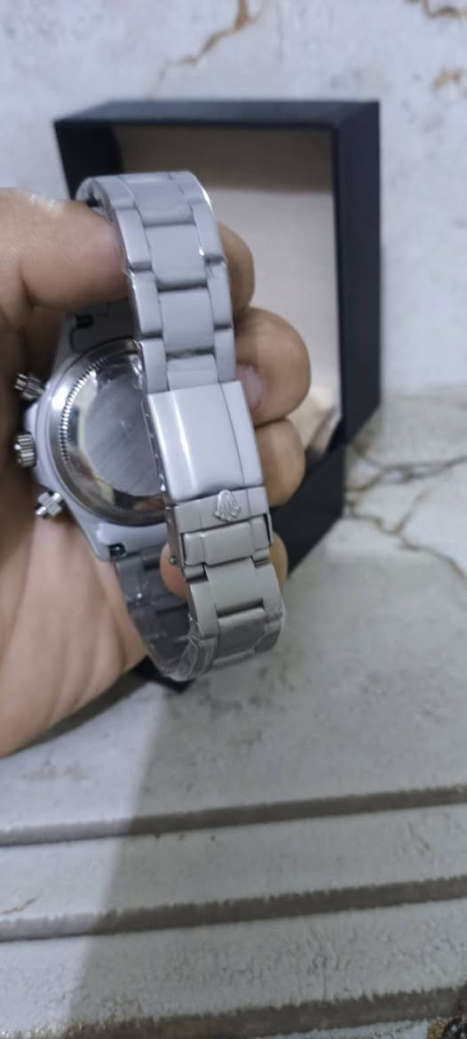 سلام عليكم 
حبايب ساعه رولكس دايتونه سوبر ماستر
تيتانيوم بالكامل لامينوس فول ختومات 
ضد الماء سناتر شغال نضام ستوب ووج 
سعر 40 الف 
***********
