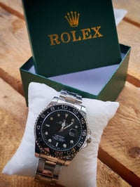 ساعات • توصيل متوفر • فيديو