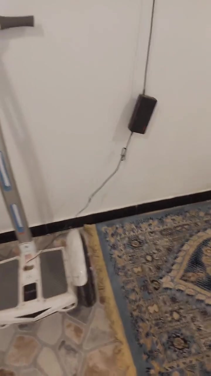 سكوتر. بهابشكل   ابيعك عاطل.  هالموجود. 100الف


**إذا كنت صاحب هذا الإعلان وتريد حذفه لأي سبب، رجاءا أرسل رسالة إلى الدعم الفني**