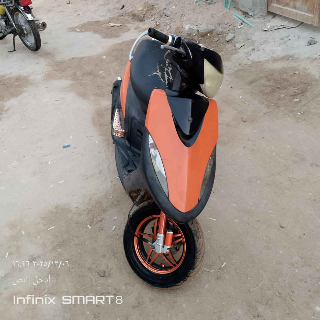 السلام عليكم ماكس عدله مجفت مره وحده سعره 350وبيه مجال
0784 718 3774
