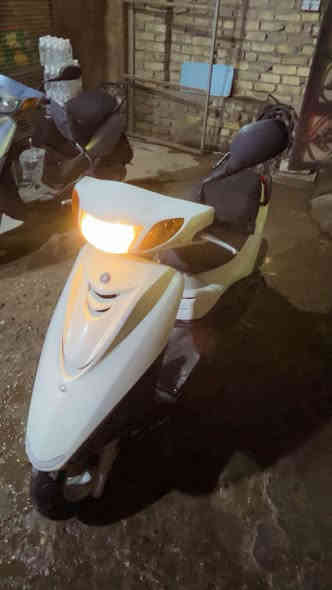 السلام عليكم دراجه  اكزز 11 ونص قفل دراجه مال رنبه عدله 800  والسكنس 550  مكاني بغداد كريعات  رقمي ***********
