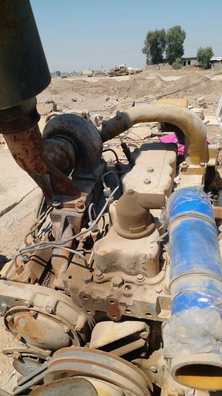 اغراض شفل كتربلر ٩٥٠ محرك جديد ابو البليته بخاخ مع راتيتر كامله جديده فافون مع باقي الاغراض المعروضه بالصور للبيع .موبايل *********** و*********** المكان معارض الفلوجه السريع خلف محطة الوقود.
