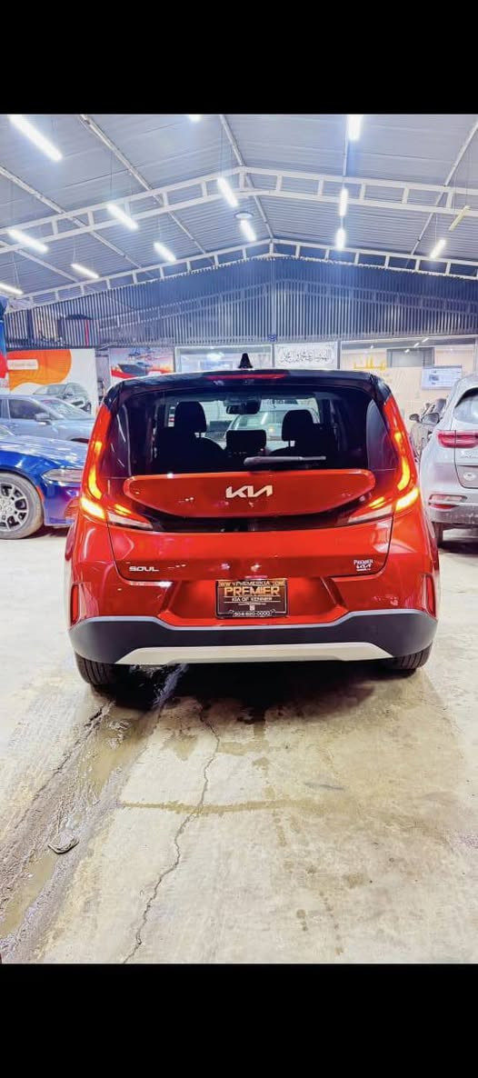 كيا صول 2025 دخول جديد 
حادث سياره كما موضح بلمنشور
المواصفات :
سياره زيرو 
ماشيه 2000 وضع الشركه 
شاشه كبيره 
كامره خلفيه دواره
رادر امامي 
تحديد مسار 
ايقاف ذاتي 
مود درايف(متعدد القياده) 
وباقي الموصفات المعروفه 
معروضه 142 وبيها مجال حق الجيه 
للاستفسار ***********
