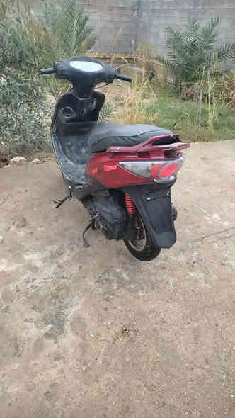 السلام عليكم دراجه جي فور يباني جاهزه سلف هندر كرهبياته كله شغاله محرك ناعم و سريع تواير باتري كله جديده دراجه خير من الله وعلي سعره 350 عنواني قضاء الرفاعي رقم تلفون ***********
