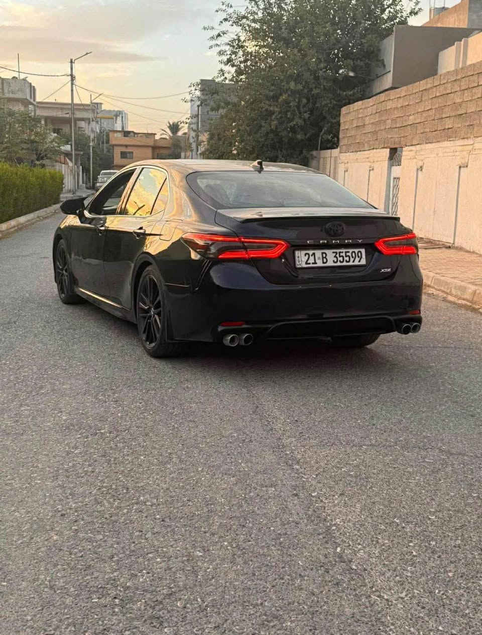 Camry 2019 xse 
محرك 4 سلندر  2500
حساسات خلفيه
كامرة   
بنوراما 
داخل احمر. 
كشنات تدفئه شاشه جبيره كار بلاي 
هند بريك دكمه اوتو هولد 
ضررها  البنيد مبدل بلادي بدون صبغ
 و به جاملغ صبغ 
مكان السياره كركوك  
سعر ١٩٠$ وبه مجال 
رقم الهاتف {***********} كركوك, العراق

