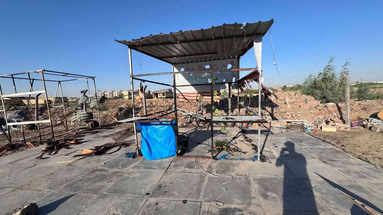 سياج بي ار سي  دنك وسيم جدد صار شهر من شديتهن 26 دنكة
85 متر  تسيج بيها 500 متر مربع 

بسعر مناسب جدآ 

مع صحيات جاهزه هيكل وجينكو متنقله 

مع هيكل عدد 2  قياساتهن 3*3  

كلمن وسعره او شلعه وحده 

وخادم


**إذا كنت صاحب هذا الإعلان وتريد حذفه لأي سبب، رجاءا أرسل رسالة إلى الدعم الفني**