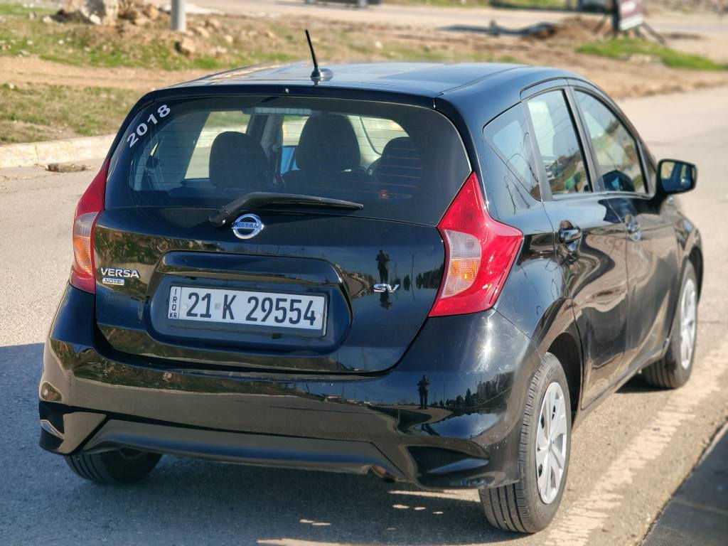 ڤێرسای نۆتی ۲۰۱٨ 
مواسەفات (sv)  سێ پارچەی بۆیاغە و دەرگاو چەمەلای پێشەوەی لای سەیاق و دەرگای پێشەوەی لای سەکن تایە و پاتری تازەیە و سەنەوی تا ۲۰۲۹ یە و داوای ۹۲ و کەمێک مەعامەلەی لێدەکەم بۆ زانیاری زیتر پەیوەندی بکە بەم ژمارانەی خوارەوە 
***********
*********** بشدار, السليمانية
