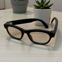 نظارات ذكية • كاميرا مدمجة • تدعم الذكاء الاصطناعي