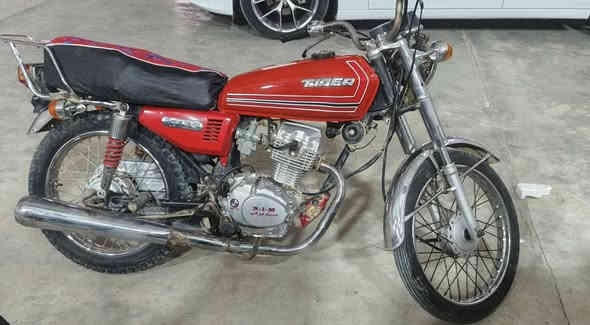 السلام عليكم دراجه نامه امتياز اوراق اصولي موديل 2021السعر 600وبيه مجال المكان الديوانيه التقيه الثالث قرب جسر النجف رقم الهاتف ***********
