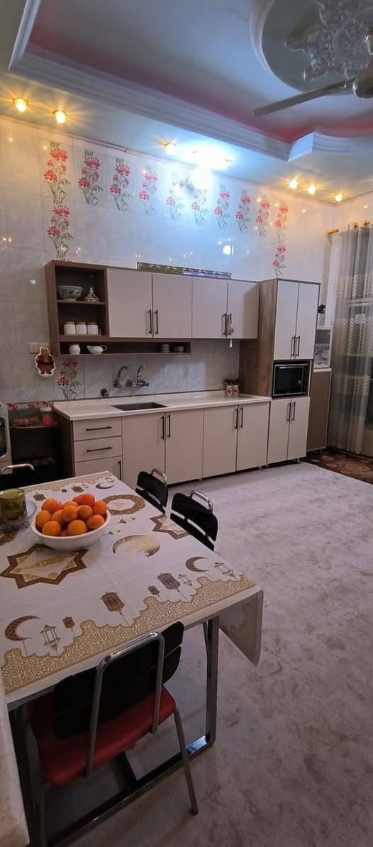 السلام عليكم ✍️يوجد لدينا تبديل الكاونترات وتغير الموديلات التركي. 
مطبخك ويانه اجمل 🫰تخفيضات سارع 25٪💵و بأشراف كادر مختص بتصميم  احدث الموديلات العالميه....
العرض الاول .....كاونتر MDF مع مرمر صناعي 400٠💸 الف المتر  فقط.مع سلة هديه...شد وتنصيب مجاناً .
العرض الثاني .....كاونتر HDF مع مرمر كوارتز  500الف 💸 فقط مع سلة هديه .
العرض الثالث....كاونتر أيطالي مع مرمر كوارتز طبيعي650الف💸 فقط مع سلة هديه ..
ملاحظه ...المتر طولي يشمل المعلق والارضي والمرمر 
العنوان النجف  الاشرف  شارع مجمع العين مقابل اسواق (فد لحظه)....... {معمل الغري  للمطابخ... بإدارة علي الكرعاوي 
للاستفسار ع الارقام التاليه المراسلة ع الخاص بالبيج. *********** بي واتساب.
