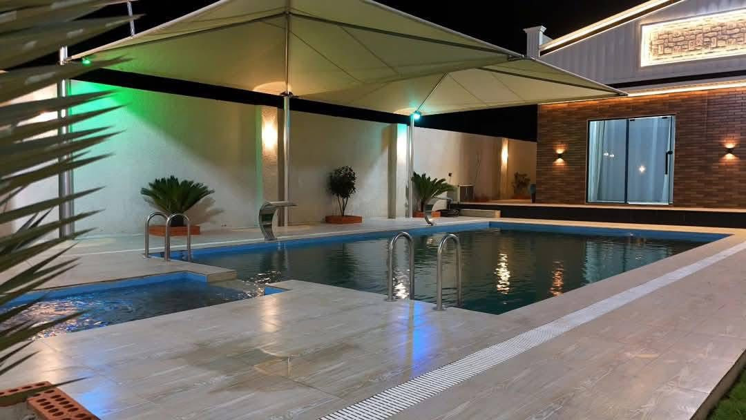 ✨ أجواء رمضانية مميزة في مزرعتنا ✨🌙
هل تبحث عن مكان جميل وهادئ لقضاء أجمل الأوقات في شهر رمضان المبارك والعيد؟
نوفر لكم مزرعة للإيجار اليومي بأجواء رائعة ومناسبة لـ:

🌙 إفطارات رمضانية عائلية
🎉 حفلات العيد
💍 حفلات خطوبة وعقد قران
👨‍👩‍👧‍👦 تجمعات عائلية وأصدقاء

مميزات المزرعة:
🌳 حديقة واسعة وجلسات مريحة
🎠 ألعاب أطفال
🍖 مكان مخصص للشواء
💡 إنارة ليلية وأجواء جميلة للتصوير
🚗 موقف سيارات واسع

📍 المكان مناسب للعائلات والاحتفالات الخاصة
📅 الحجز متوفر طوال رمضان وأيام العيد

للحجز والاستفسار راسلنا على الخاص أو اتصل على الرقم ***********
أهلاً وسهلاً بكم ونضمن لكم أوقاتاً جميلة
