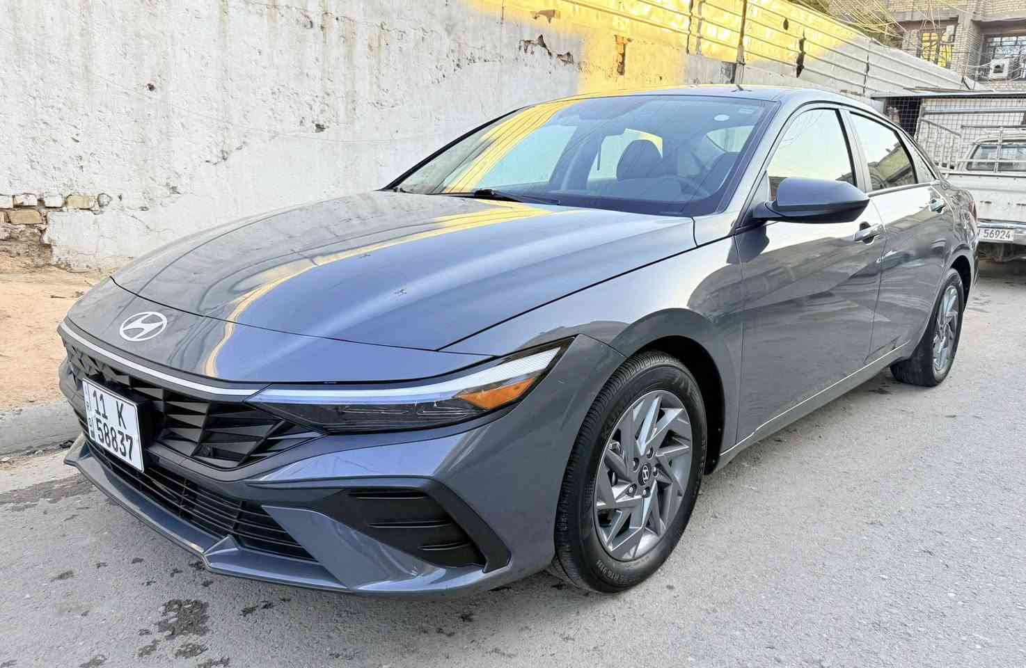 سلام عليكم

للبيع النترا  موديل 2024

رقم بغداد بأسمي ماشيه 27 لف 

ضرر السيارة ￼ بنيد مفتوح ￼￼اجه ويه￼ السيارة صلحته بارد 

بدون تبديل ليبل واحد بدون صبغ

بدون ايرباك رقم شاصي وصور الحادث موجودة بل منشور￼

مواصفات السياره

تحكم استيرن جهتين

شاشه كبيره كامره دوار

تحديد مسار 

رادارات جانبيه وخلفي امامي

ابواب بصمه درحيب تبريد بيانو 

تشغل عن بعد 

بصمه فتح

مكان السياره بغداد رصافه

اتصال على هذا الرقم *********** وبي واتساب
