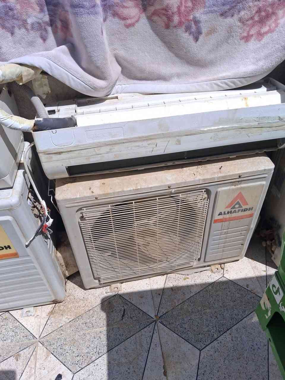 متاح ٣ سبالت ٢ ابو ٢طن واحد ابو طن بدون بواري ابيعلك هلموجود  ٣٥٠ *********** لامام عون الشراي يتصل
