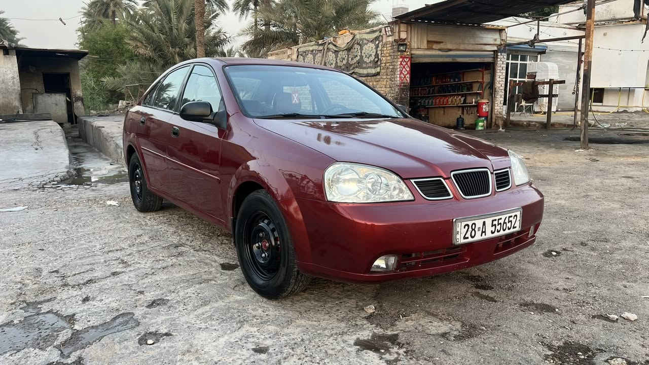 للبيع اوبترا موديل 2004  
سياره كفاله من الضربه 
جاهزه تبريد و مكينه و كير و حدادية مضبوطه 
سياره حلوه و جاهزه مثل ما مبين بصور باقي تفاصيل  الاتصال ع الرقم  ***********
