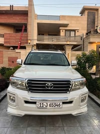 لاندكروز  موديل 2013 GXR  السياره رقم بغداد بأسمي مكفول من الصبغ ماشيه...