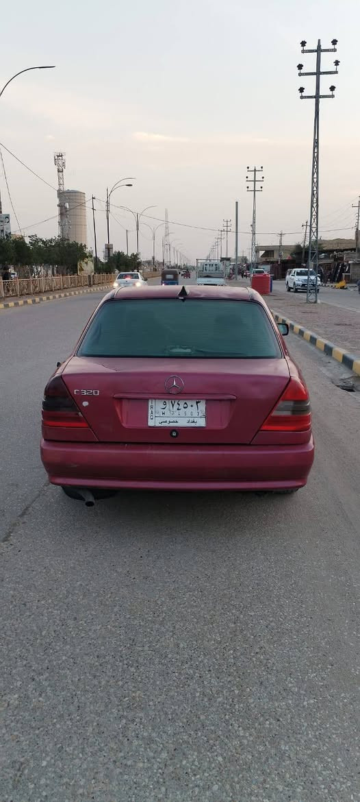 سلام عليكم سياره مارسدس بيبي شبحc 300 فول موصفات فتحه رقم بغداد مشروع وطني تحويل شوكت ما يعجبك سياره مكينه وكير بعدهن بل ضمان صار 10 تيام من شادهن حداده 70 بل ميه دواخل جديده كشنات جلد تخم تاير ويل جديد ما عوزه ربع كبل لشارع سياره مال جناي سياره احله من صور مكاني ميسان عماره سعر 34 وبيهاء مجال رقم  ***********
