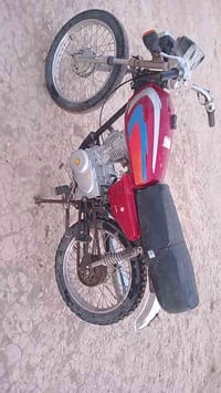 دراجه للبيع موديل  20 كلك ابيع كوم حديد شاصي مكفول  الرقم 07886667209