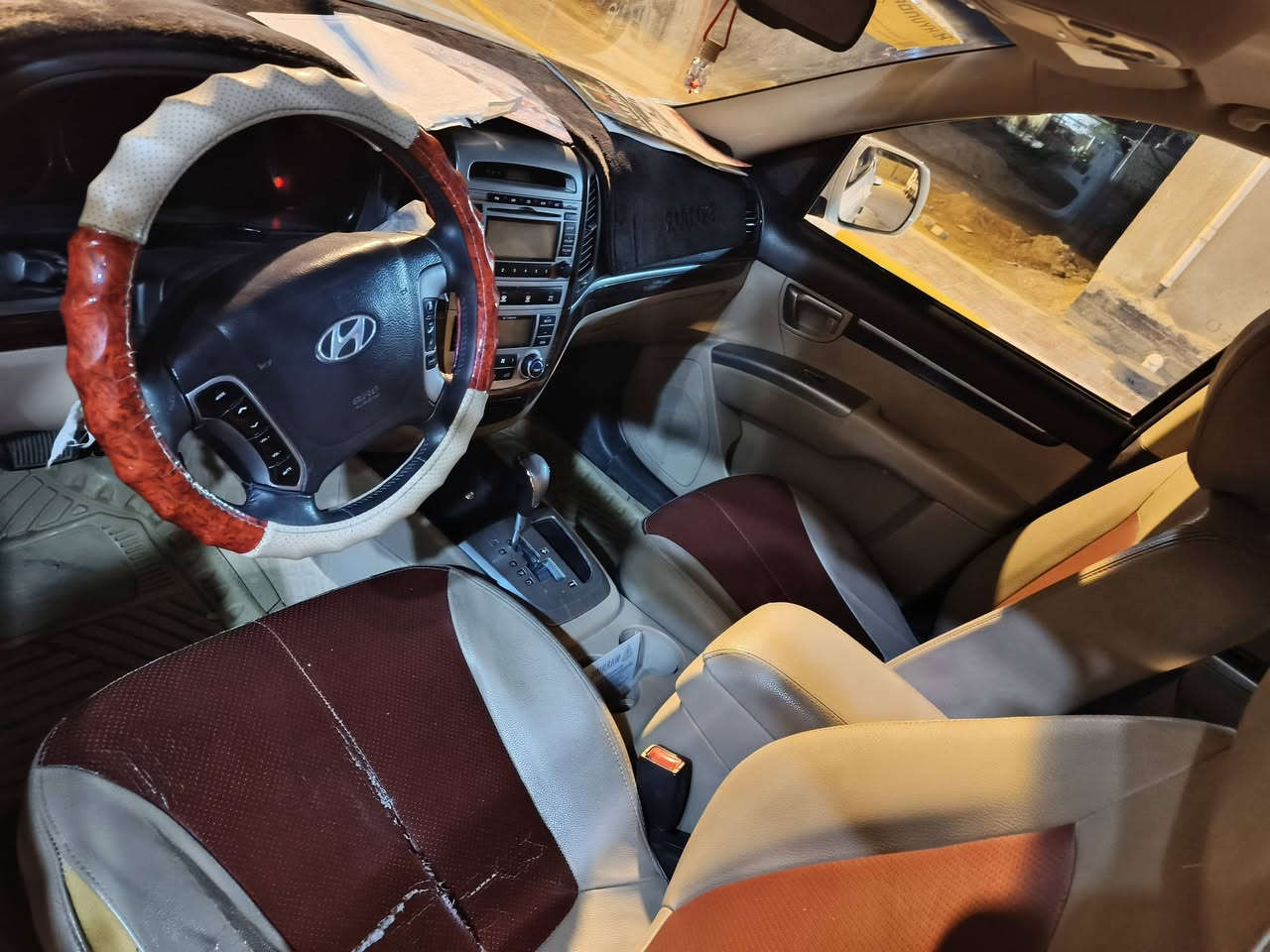 سنتافي موديل2012 وارد خليجي مواصفات كويتي فول واحد علا واحد سياره جديدة بمعنى  كلمه مكفولة كفاله عامه سياره علا وضع شركه توه مشت 200 رقم أربيل دولي سياره هزه وسنويه جداد سعر 153 سياره جديدة وحلا من صور الشراي *********** مكان سياره كربلاء
