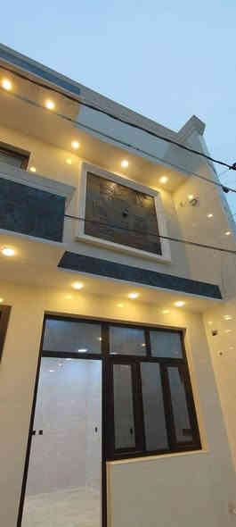 تعلن عقارات الخيمه
دار 🏠 ركن🙋‍♂️🙋‍♂️مساحه 65 متر
مقابيل البيت تشجير وشارع 15 متر

حي الجهاد ديوان المخابرات 

طابقين ونص اربع غرف نوم 🛌 
مدخلين وحمامات عدد اثنين 

وصاله ومطبخ للاستفسار 

***********
