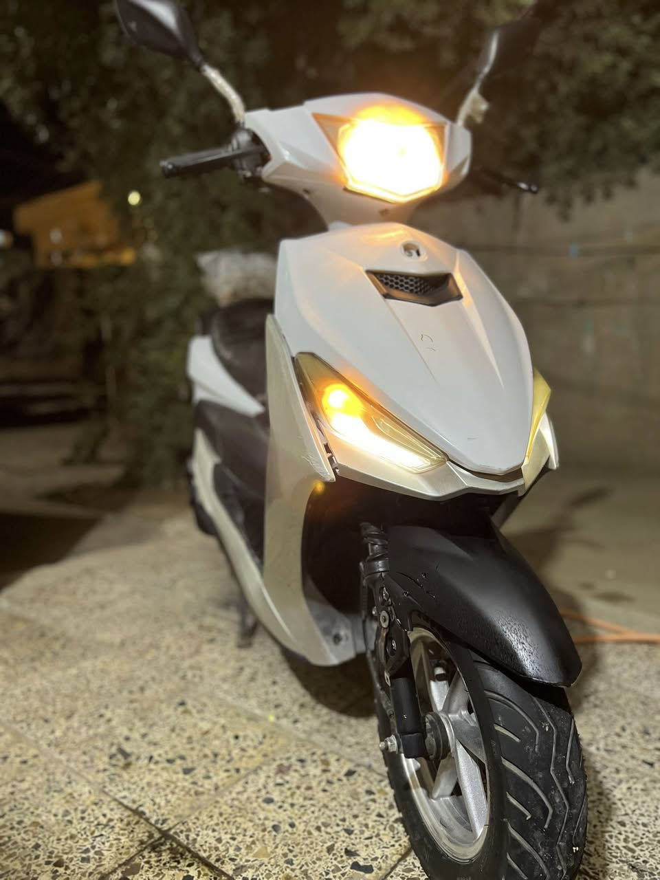 دراجة ماكس موديل 2021
ابيض 
 دراجة نظيفة كلش نقص بس باتري 
350قفل


**إذا كنت صاحب هذا الإعلان وتريد حذفه لأي سبب، رجاءا أرسل رسالة إلى الدعم الفني**