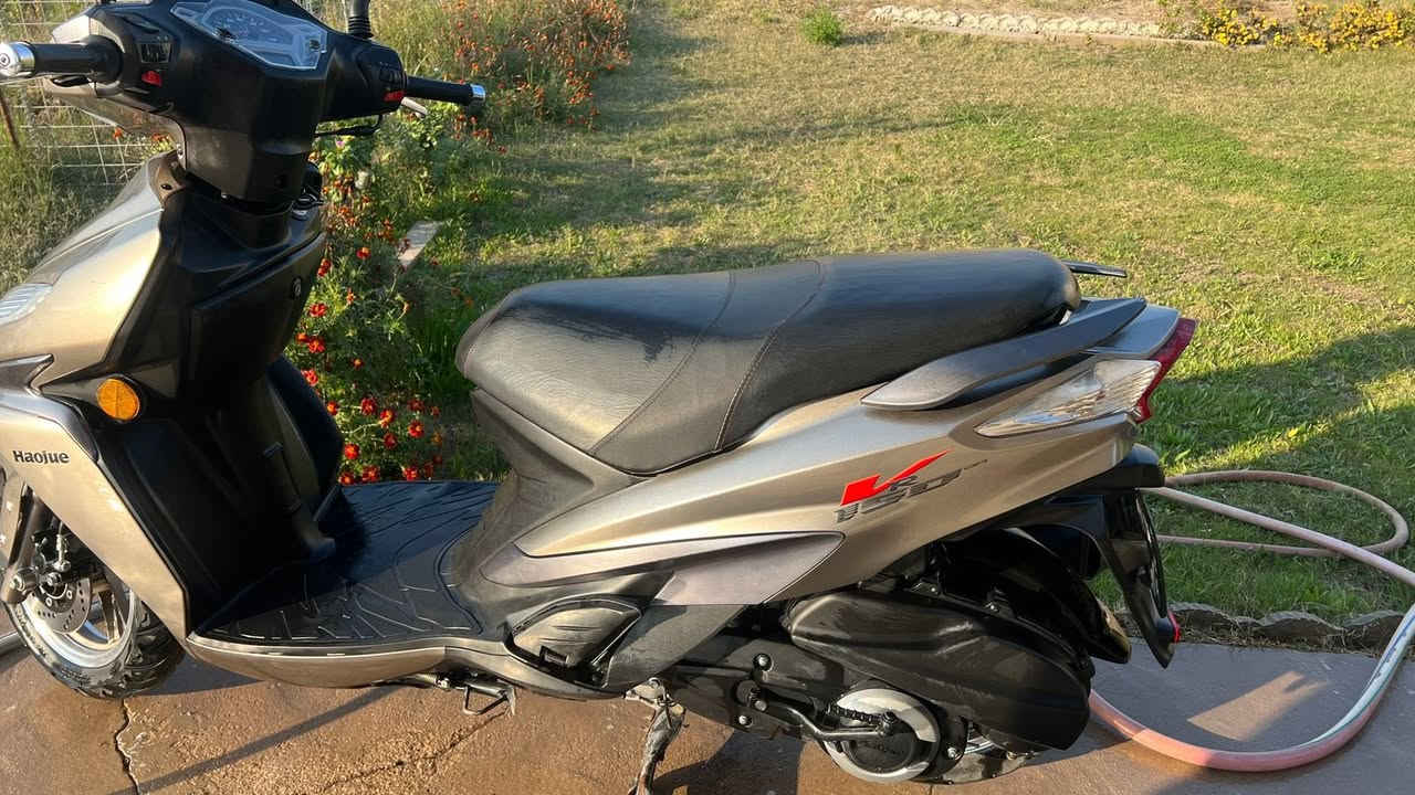 هاوجي vr150
مرقم كامل  رقم الانكليزي 
نضافه 95%
تحويل ثاني يوم 
واتساب ***********
