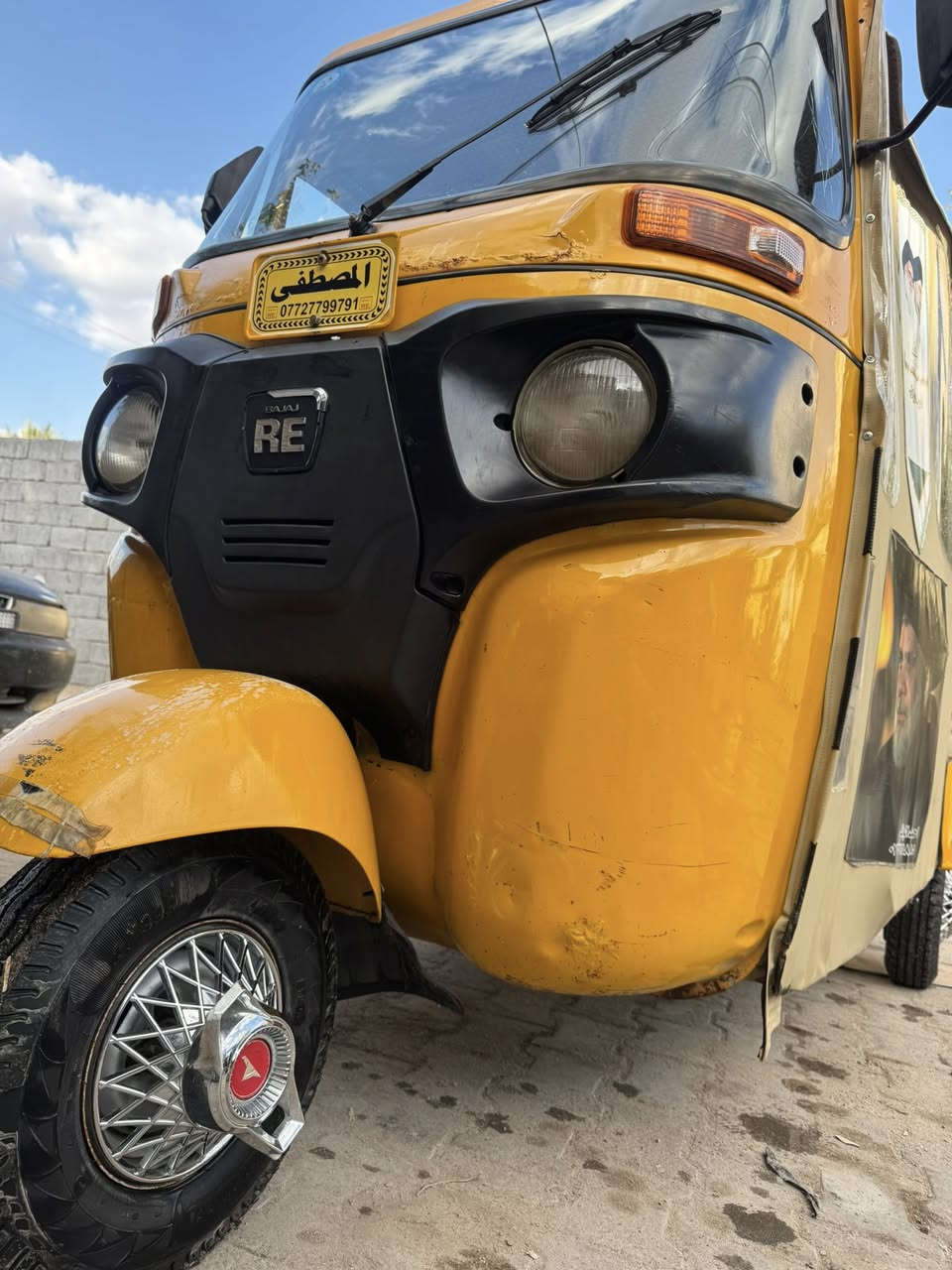 سلام عليكم تكتك ١٩لبيع مكان قرنه شرش سعر (اربعه وخمسميه ٤٥٠٠٠)وبيه مجال قليل تكتك مانقصه شي مال شغل مكينه مجفته تجفيت شركه وكله اصلي ولبدي شوف عين بيه ضربات خفيفه رقم ***********اتصال واتساب ***********
