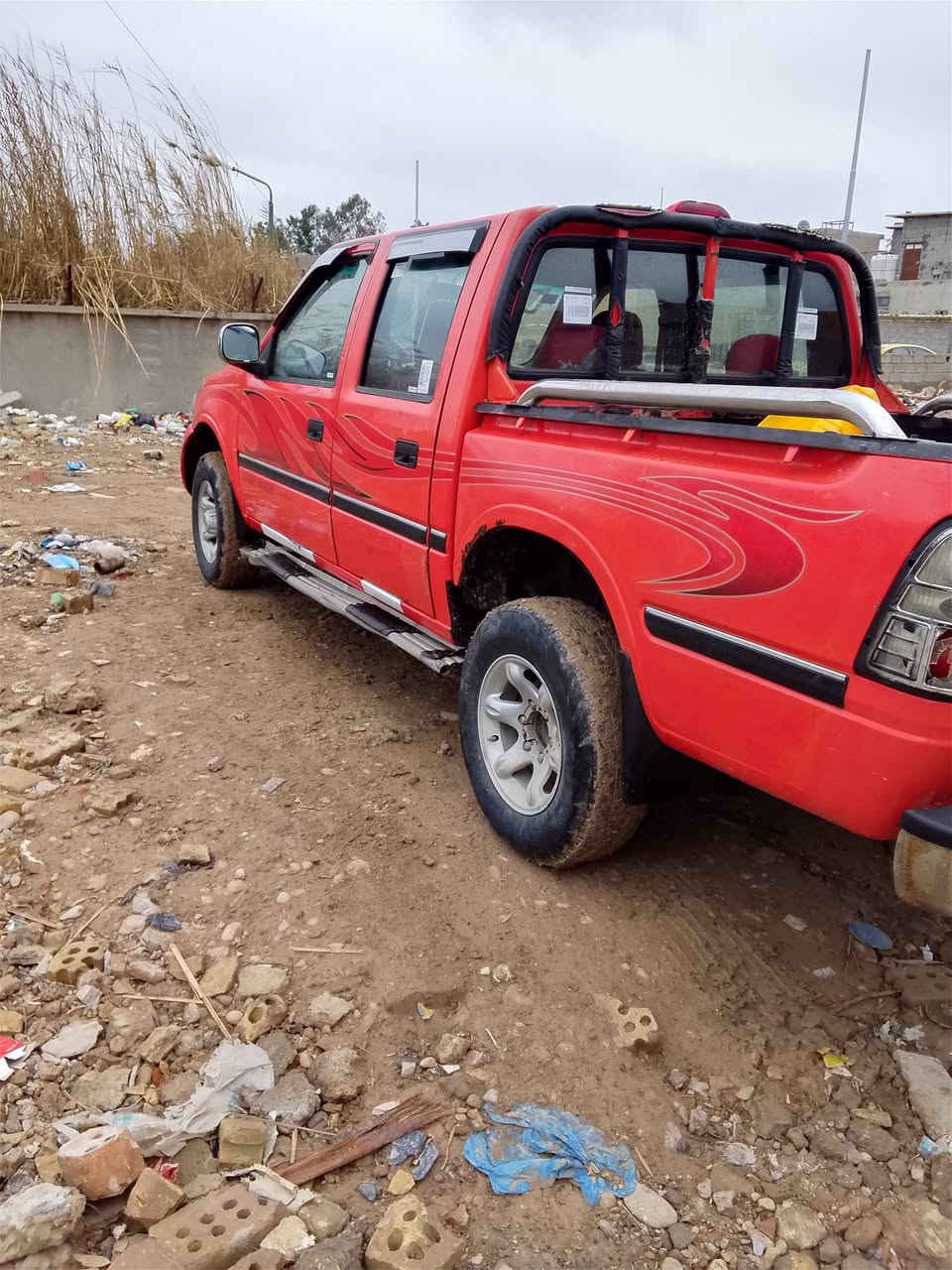 سلام عليكم كنو 12بسمي  بيه جاملغ وشويه من لبنيد كير محرك شاصي كفاله بيع او مراوس فور ويل 12او13كير ***********
