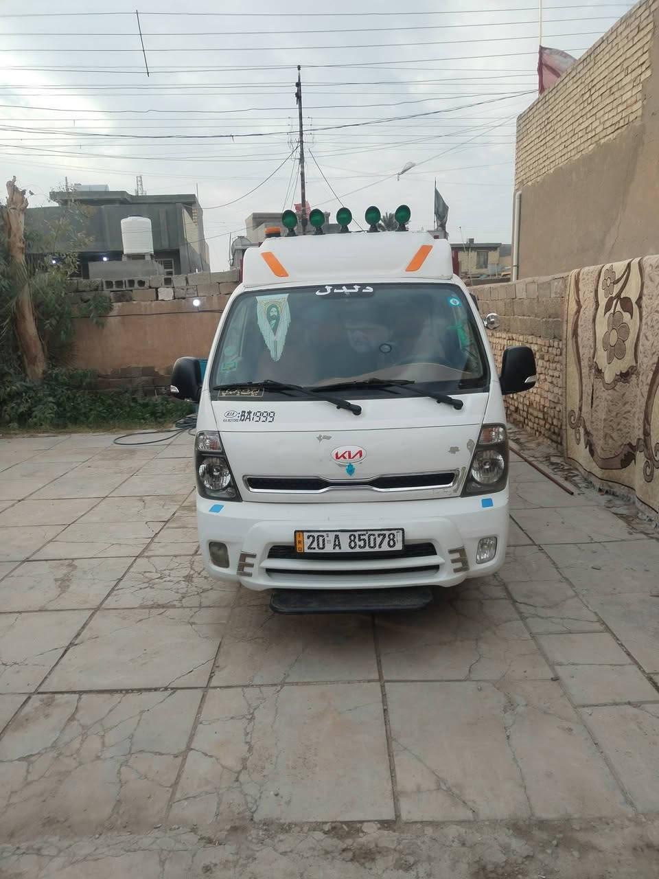 سلام عليكم كيا حمل 2018البيع عنوان بغداد حسينيه المعامل ***********
