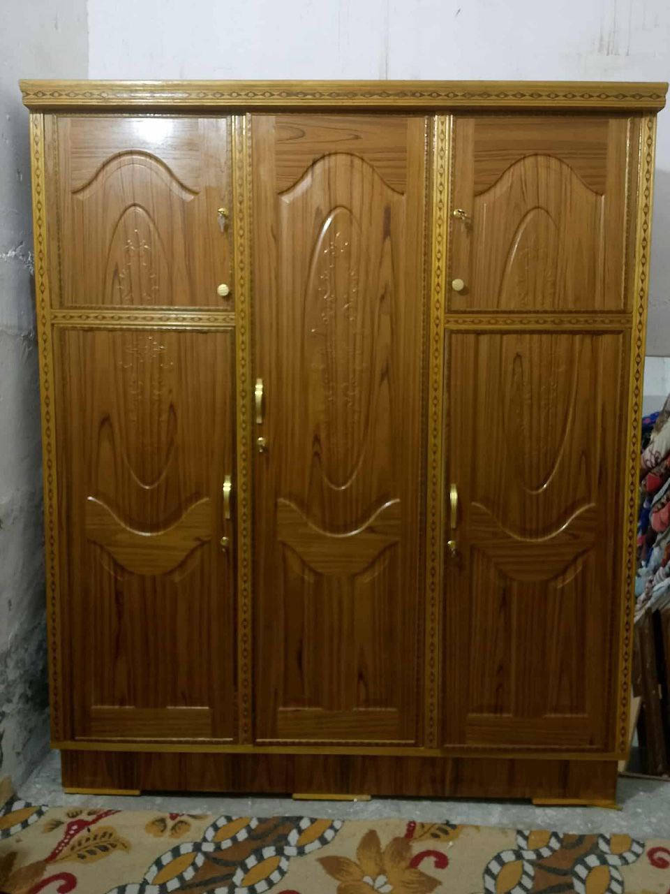 كنتور 3  باب قياس عرض 180  سم ارتفاع 220 سم
الوجه صاج 4 ملم  الداخل خشب الضهر جرجوبة
توصيل وشد بغداد مجانا محافظات


**إذا كنت صاحب هذا الإعلان وتريد حذفه لأي سبب، رجاءا أرسل رسالة إلى الدعم الفني**