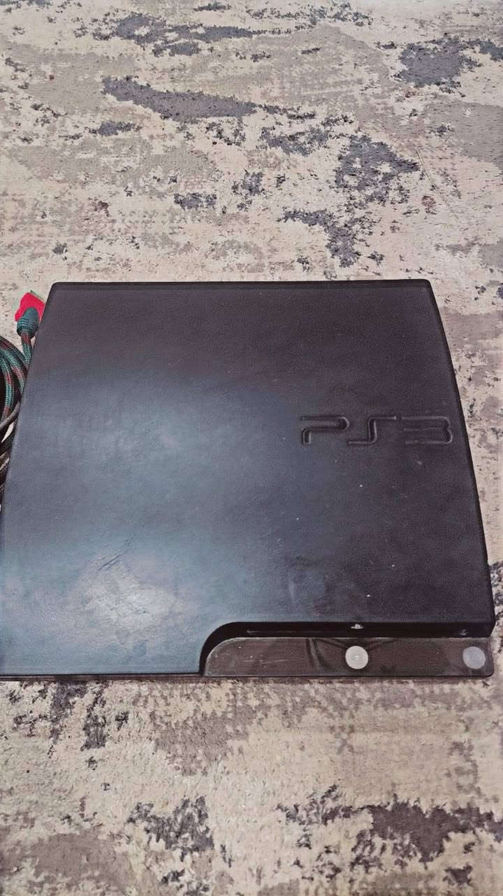 بلي 3كامل الملحقات سلم مهكر طالب كارت شاشة ماكني كربلاء السعر عل الخاص او الاتصال ***********
