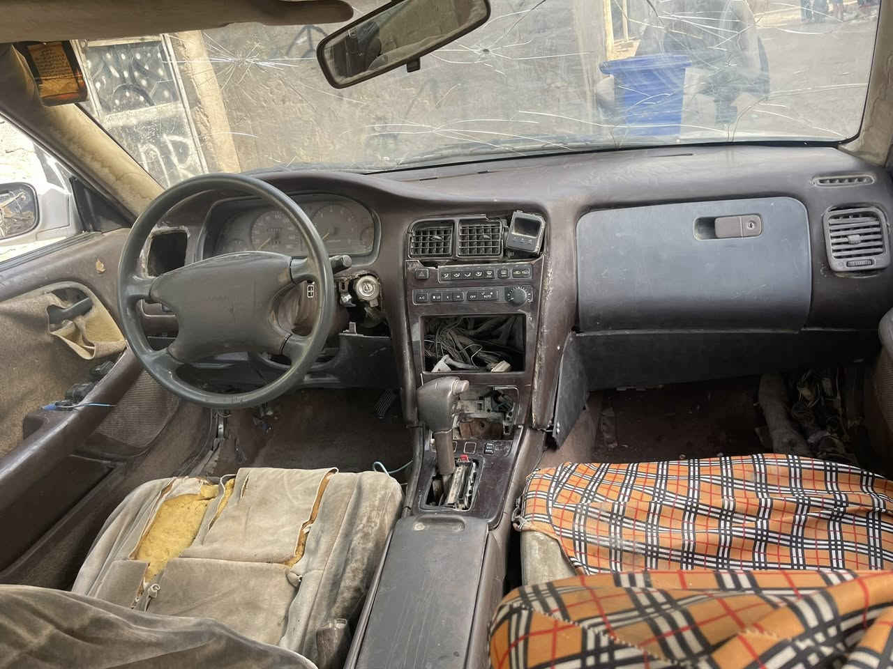 سياره مارك نفخ مكينه ونجي مكينه وكير كفاله حداده الوره ستوني ذابها عربانه جديده سنويه ضايعه سنويه ضايعه راعيها ماندله 
مكاني بصره ***********
